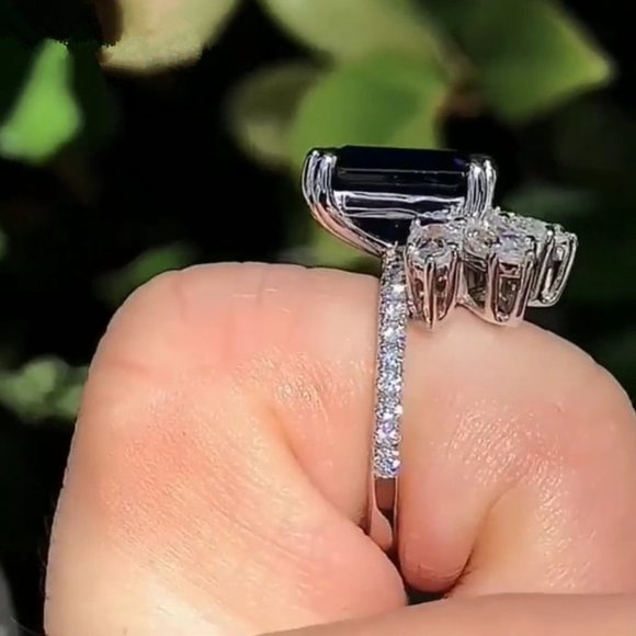 - 💥 Unique Bright Royal Blue Glossy Goldfish Leaf Shape Ring for Women, PD701 - Picture 5 of 5